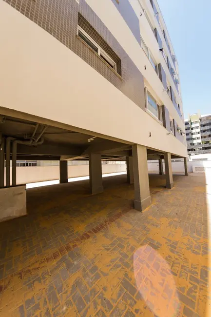 Apartamento com 1 quarto à venda, 43m2 em Menino Deus, Porto Alegre - RS - imagem 6 Foto 6 de Apartamento com 1 quarto à venda, 43m2 em Menino Deus, Porto Alegre - RS