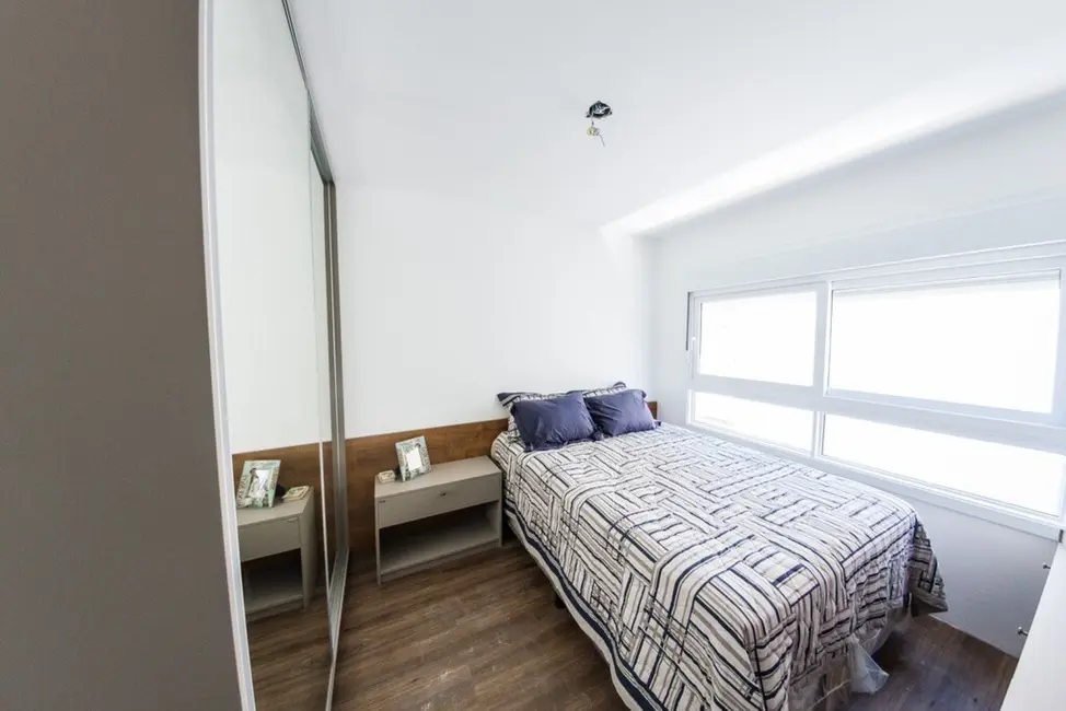 Apartamento com 1 quarto à venda, 43m2 em Menino Deus, Porto Alegre - RS - imagem 4 Foto 4 de Apartamento com 1 quarto à venda, 43m2 em Menino Deus, Porto Alegre - RS