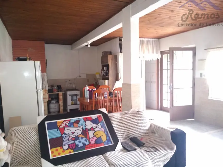 Casa com 3 quartos à venda, 238m2 em Cavalhada, Porto Alegre - RS - imagem 6 Foto 6 de Casa com 3 quartos à venda, 238m2 em Cavalhada, Porto Alegre - RS