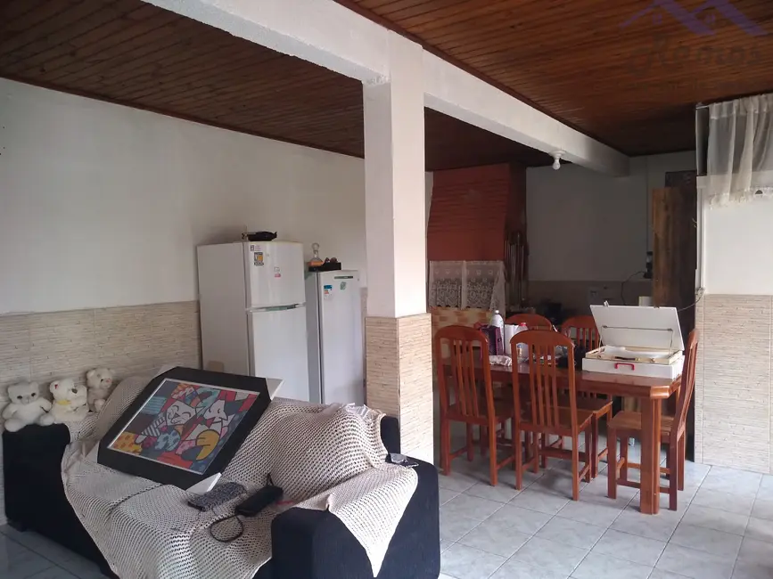 Casa com 3 quartos à venda, 238m2 em Cavalhada, Porto Alegre - RS - imagem 4 Foto 4 de Casa com 3 quartos à venda, 238m2 em Cavalhada, Porto Alegre - RS