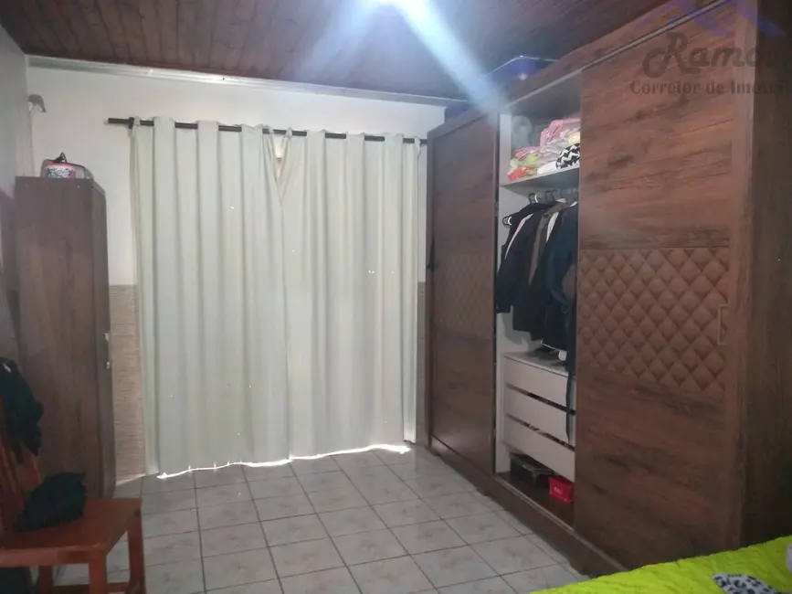 Casa com 3 quartos à venda, 238m2 em Cavalhada, Porto Alegre - RS - imagem 5 Foto 5 de Casa com 3 quartos à venda, 238m2 em Cavalhada, Porto Alegre - RS