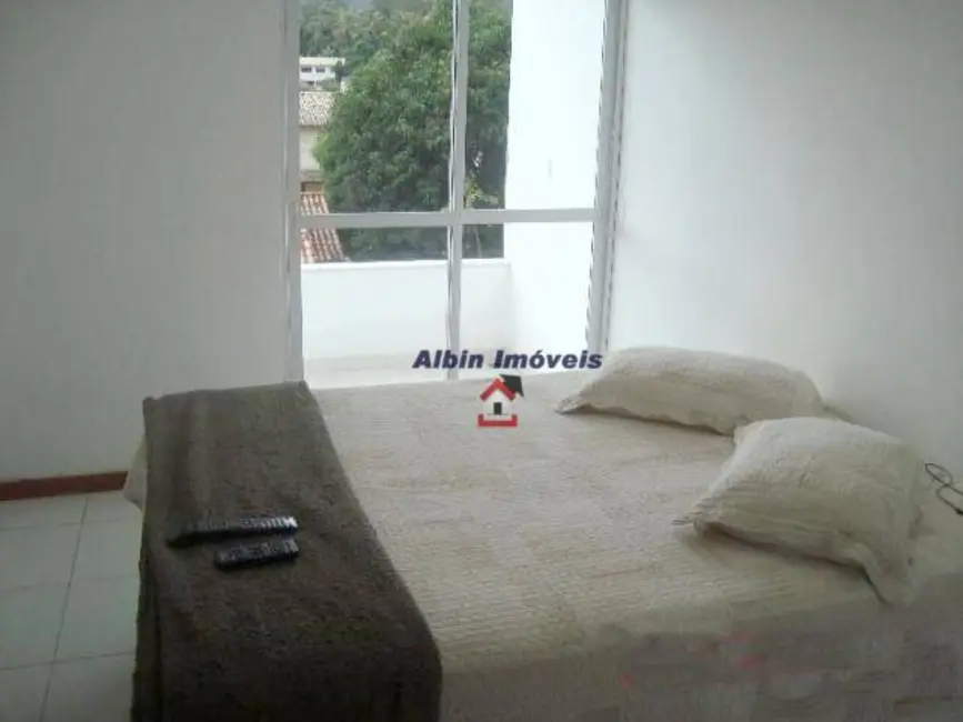 Foto 5 de Casa com 3 quartos à venda, 300m2 em Serra Grande, Niteroi - RJ