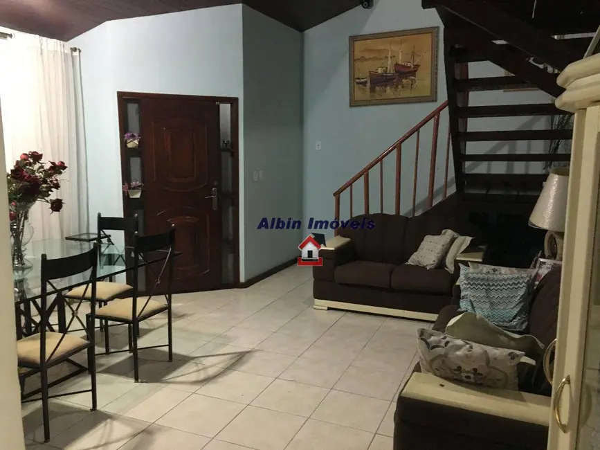 Foto 8 de Casa com 3 quartos à venda, 450m2 em Itaipu, Niteroi - RJ