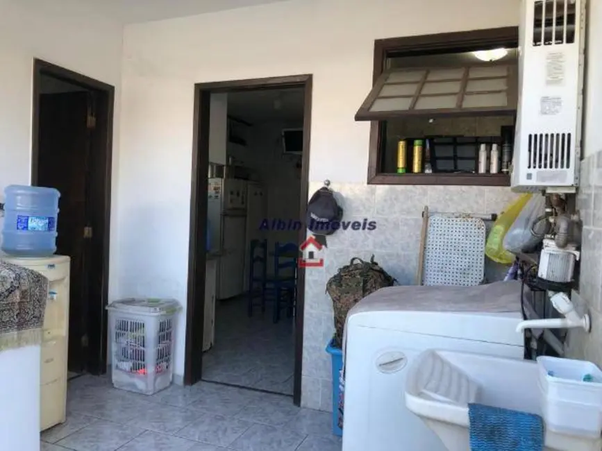 Casa com 3 quartos à venda, 500m2 em Itaipu, Niteroi - RJ - imagem 7 Foto 7 de Casa com 3 quartos à venda, 500m2 em Itaipu, Niteroi - RJ