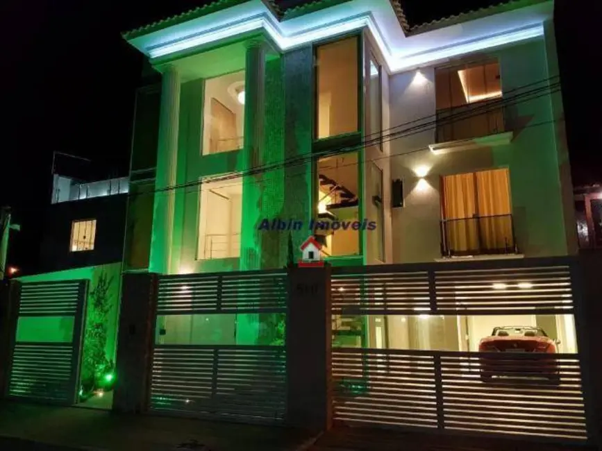 Foto 2 de Casa com 4 quartos à venda, 360m2 em Camboinhas, Niteroi - RJ