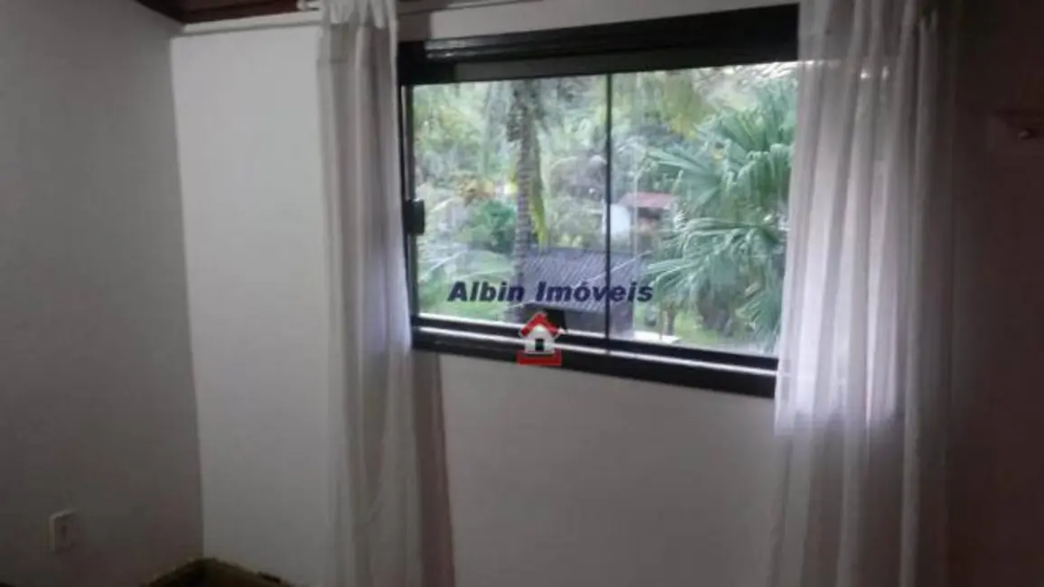 Foto 5 de Casa com 4 quartos à venda, 1500m2 em Engenho do Mato, Niteroi - RJ