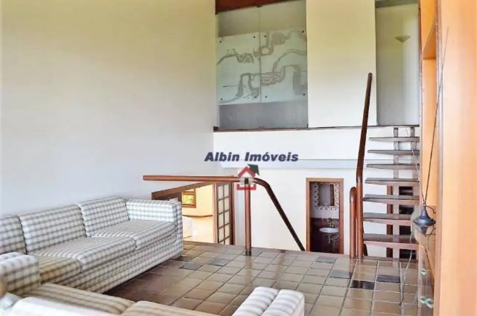 Casa com 4 quartos à venda, 900m2 em Itacoatiara, Niteroi - RJ - imagem 5 Foto 5 de Casa com 4 quartos à venda, 900m2 em Itacoatiara, Niteroi - RJ