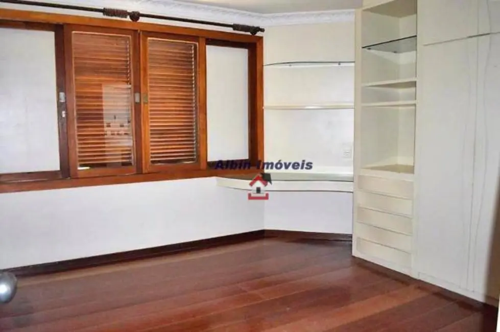 Casa com 4 quartos à venda, 900m2 em Itacoatiara, Niteroi - RJ - imagem 9 Foto 9 de Casa com 4 quartos à venda, 900m2 em Itacoatiara, Niteroi - RJ