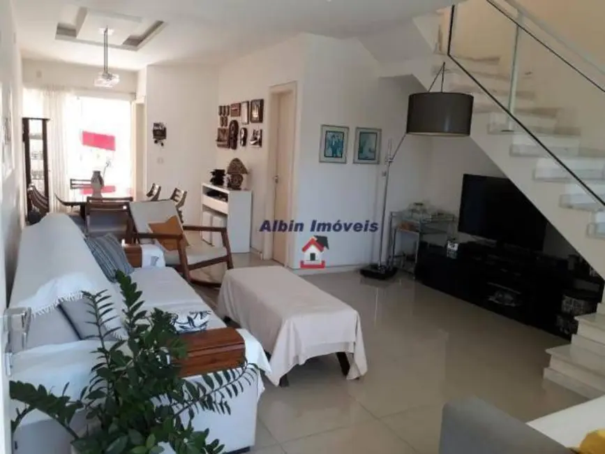 Foto 6 de Casa com 3 quartos à venda, 225m2 em Serra Grande, Niteroi - RJ