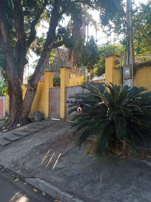 Foto 2 de Casa com 3 quartos à venda, 360m2 em Piratininga, Niteroi - RJ