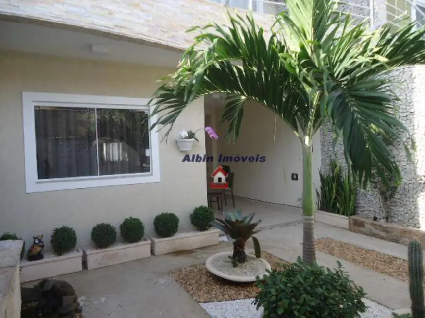 Foto 3 de Casa com 3 quartos à venda, 180m2 em Itaipu, Niteroi - RJ