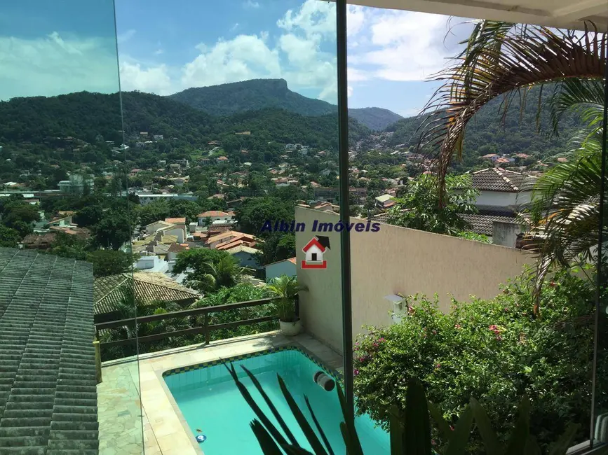 Foto 2 de Casa de Condomínio com 3 quartos à venda, 360m2 em Itaipu, Niteroi - RJ