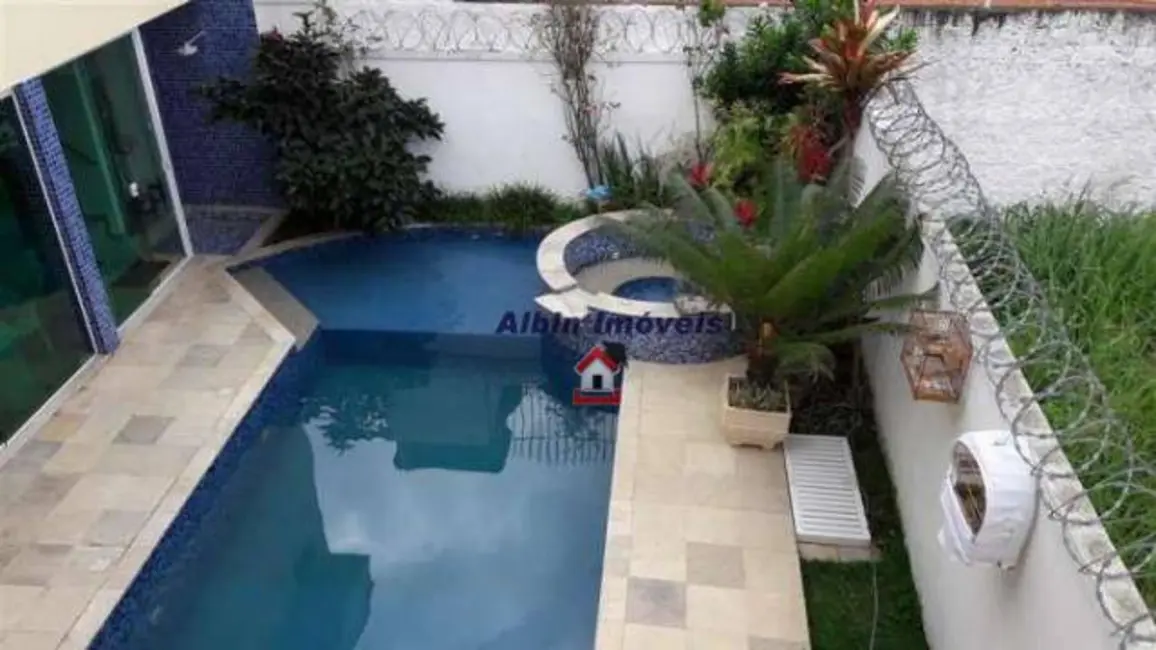 Foto 7 de Casa com 4 quartos à venda, 600m2 em Itaipu, Niteroi - RJ