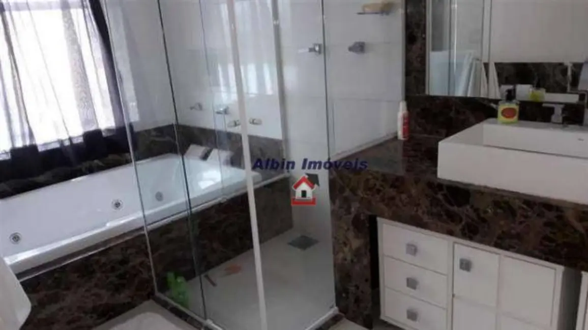 Foto 9 de Casa com 4 quartos à venda, 600m2 em Itaipu, Niteroi - RJ