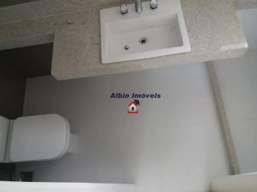 Foto 3 de Casa com 4 quartos à venda, 180m2 em Piratininga, Niteroi - RJ