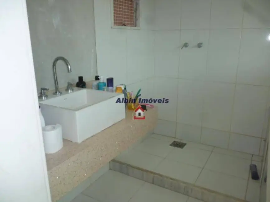 Foto 6 de Casa com 5 quartos à venda, 475m2 em Itacoatiara, Niteroi - RJ