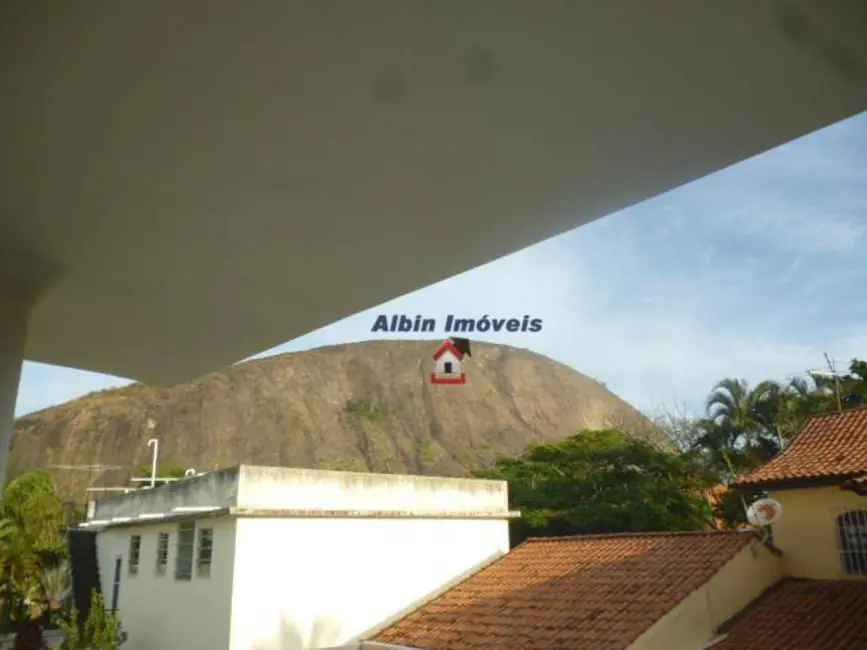 Foto 8 de Casa com 5 quartos à venda, 475m2 em Itacoatiara, Niteroi - RJ