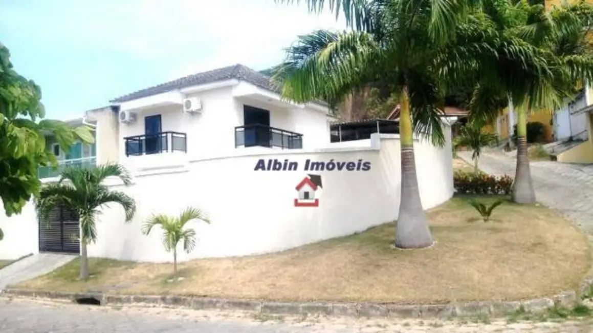 Foto 3 de Casa com 3 quartos à venda, 360m2 em Itaipu, Niteroi - RJ