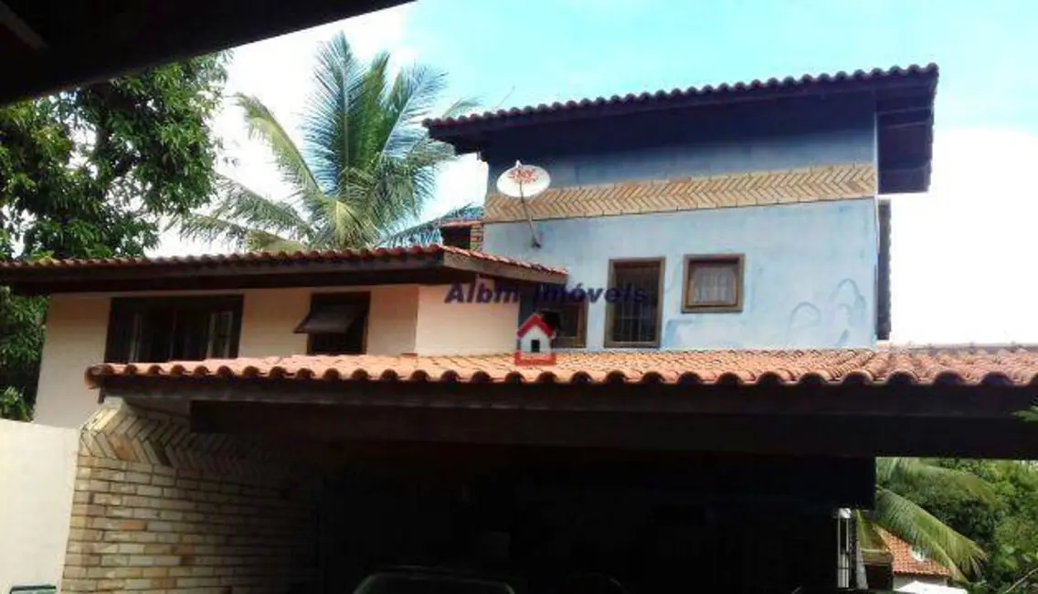 Foto 1 de Casa com 3 quartos à venda, 360m2 em Itaipu, Niteroi - RJ