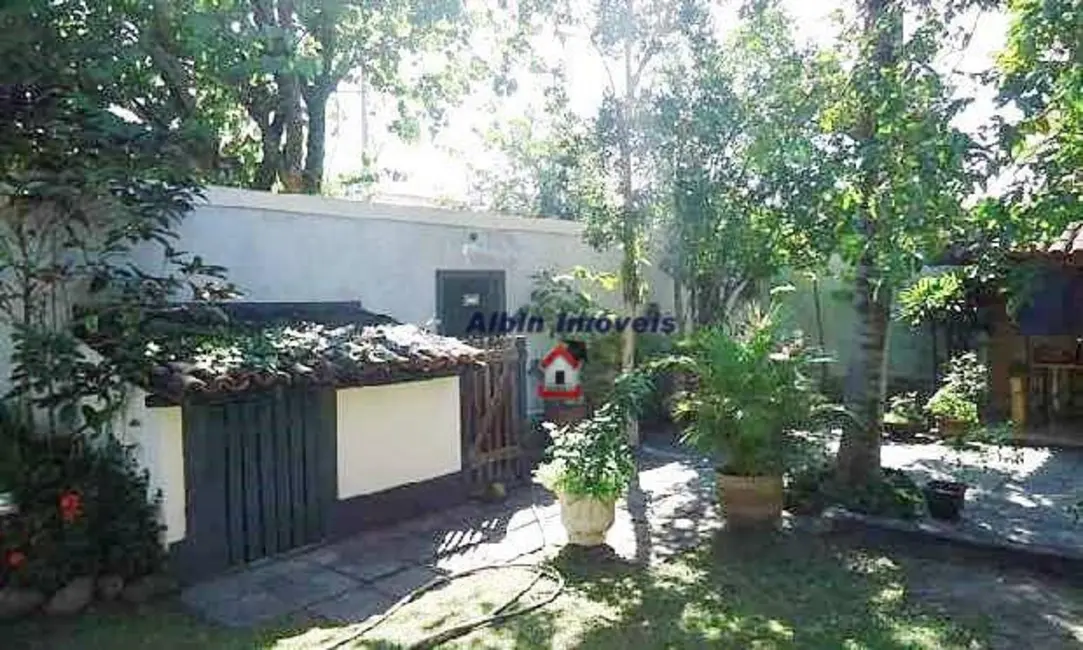 Foto 9 de Casa com 4 quartos à venda, 720m2 em Piratininga, Niteroi - RJ