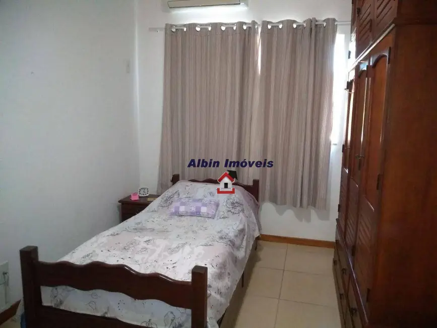 Foto 6 de Casa com 3 quartos à venda, 225m2 em Itaipu, Niteroi - RJ