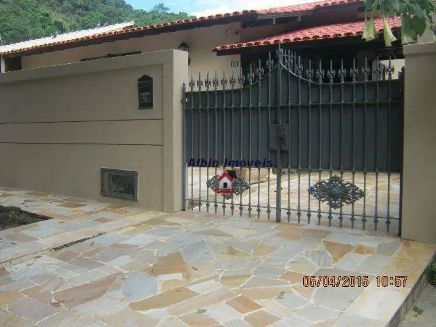 Foto 1 de Casa com 3 quartos à venda, 360m2 em Piratininga, Niteroi - RJ