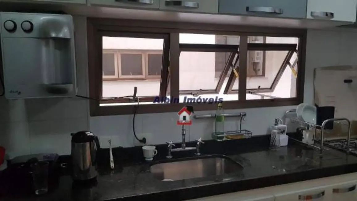 Apartamento com 4 quartos à venda, 238m2 em Piratininga, Niteroi - RJ - imagem 6 Foto 6 de Apartamento com 4 quartos à venda, 238m2 em Piratininga, Niteroi - RJ