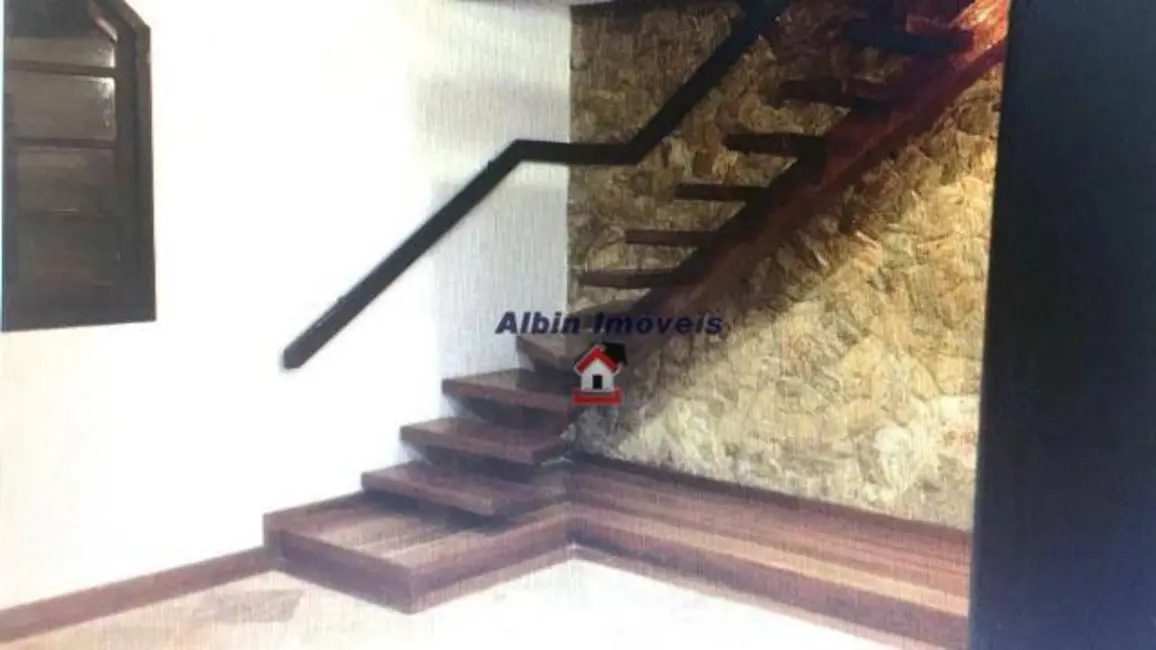 Foto 9 de Casa com 3 quartos à venda, 360m2 em Piratininga, Niteroi - RJ