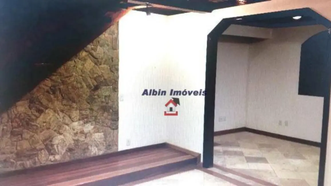 Foto 5 de Casa com 3 quartos à venda, 360m2 em Piratininga, Niteroi - RJ