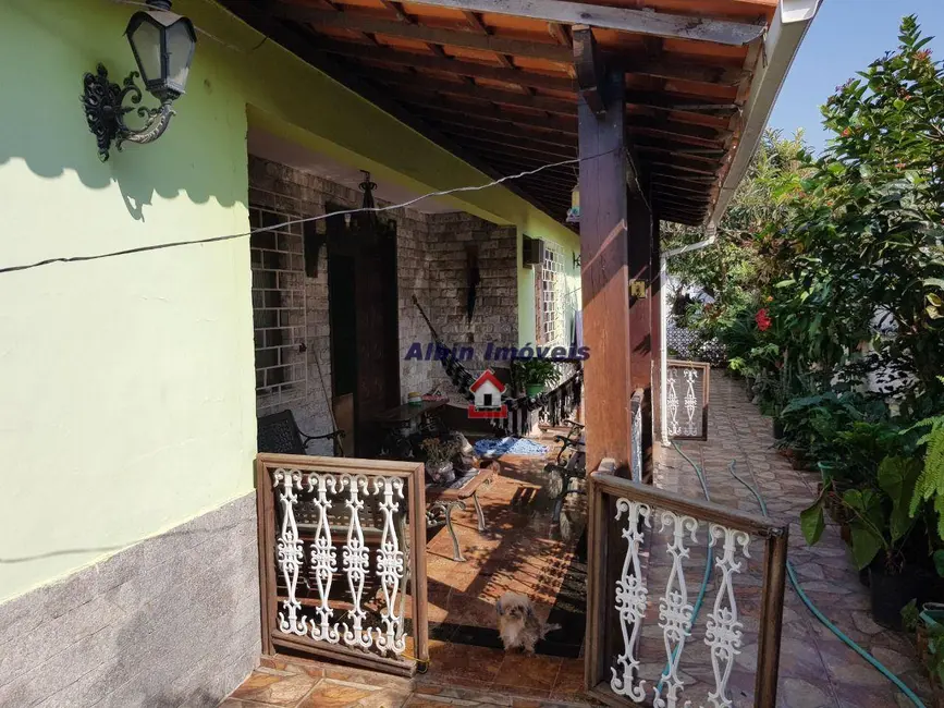 Foto 2 de Casa com 5 quartos à venda, 360m2 em Piratininga, Niteroi - RJ