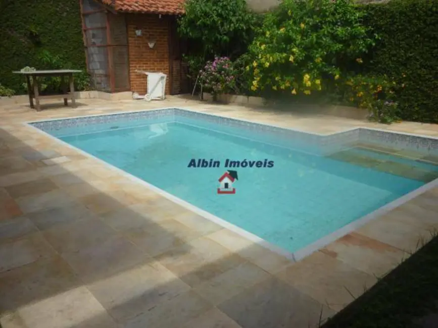 Foto 3 de Casa com 3 quartos à venda, 450m2 em Itaipu, Niteroi - RJ