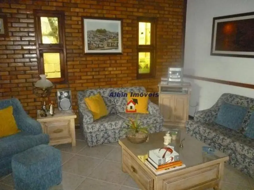 Foto 9 de Casa com 3 quartos à venda, 450m2 em Itaipu, Niteroi - RJ