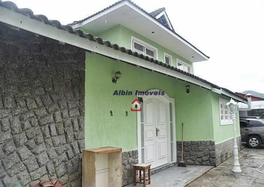 Foto 8 de Casa com 3 quartos à venda, 180m2 em Piratininga, Niteroi - RJ