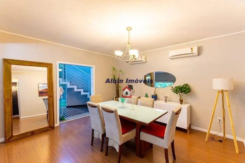 Casa de Condomínio com 3 quartos à venda, 680m2 em Itaipu, Niteroi - RJ - imagem 7 Foto 7 de Casa de Condomínio com 3 quartos à venda, 680m2 em Itaipu, Niteroi - RJ