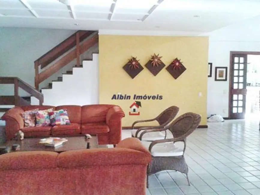 Casa de Condomínio com 4 quartos à venda, 1300m2 em Piratininga, Niteroi - RJ - imagem 4 Foto 4 de Casa de Condomínio com 4 quartos à venda, 1300m2 em Piratininga, Niteroi - RJ