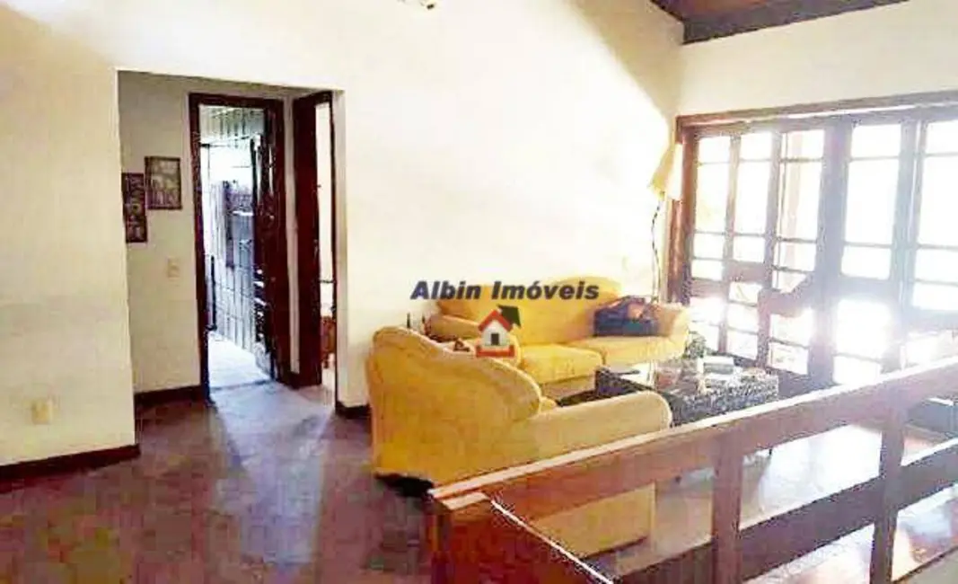 Casa de Condomínio com 4 quartos à venda, 1300m2 em Piratininga, Niteroi - RJ - imagem 8 Foto 8 de Casa de Condomínio com 4 quartos à venda, 1300m2 em Piratininga, Niteroi - RJ