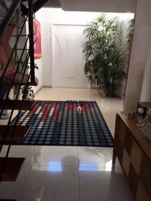 Foto 3 de Casa de Condomínio com 4 quartos à venda, 450m2 em Camboinhas, Niteroi - RJ