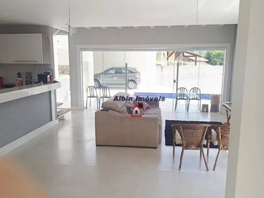 Foto 3 de Casa de Condomínio com 3 quartos à venda, 515m2 em Sapê, Niteroi - RJ