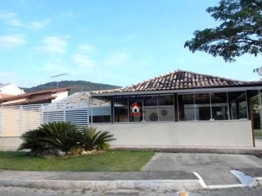 Foto 2 de Casa de Condomínio com 4 quartos à venda, 180m2 em Rio do Ouro, Niteroi - RJ