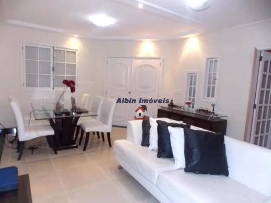 Foto 8 de Casa de Condomínio com 4 quartos à venda, 180m2 em Rio do Ouro, Niteroi - RJ