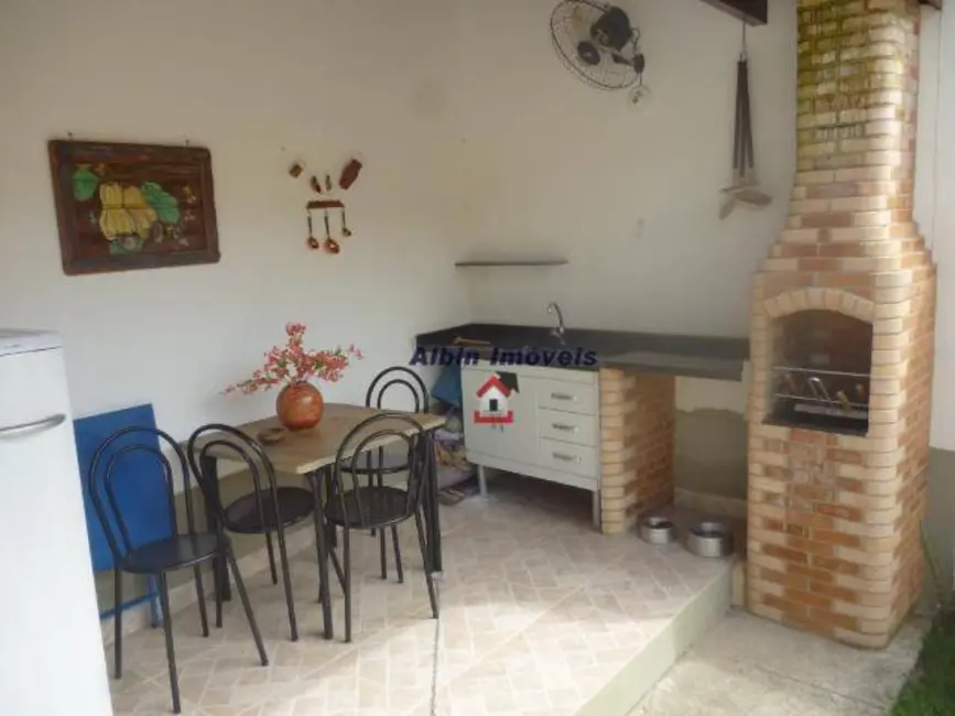 Foto 8 de Casa com 2 quartos à venda, 180m2 em Serra Grande, Niteroi - RJ