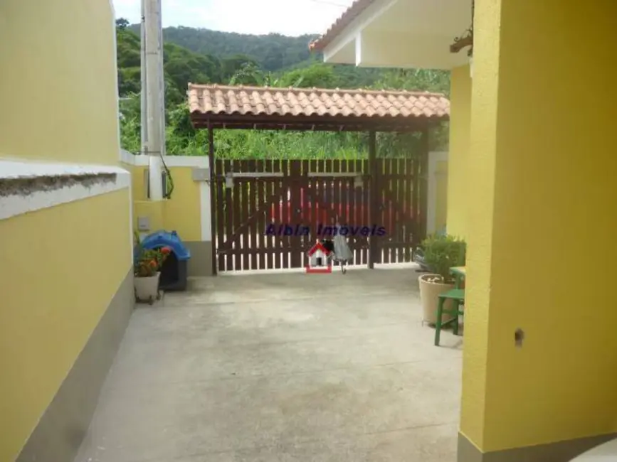 Foto 3 de Casa com 2 quartos à venda, 180m2 em Serra Grande, Niteroi - RJ