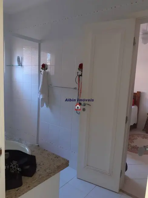 Foto 9 de Casa com 4 quartos à venda, 295m2 em Itacoatiara, Niteroi - RJ