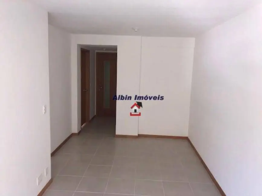 Foto 2 de Apartamento com 2 quartos à venda, 67m2 em Cantagalo, Niteroi - RJ