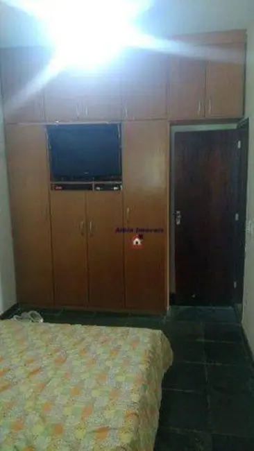 Foto 9 de Casa com 3 quartos à venda, 680m2 em Piratininga, Niteroi - RJ