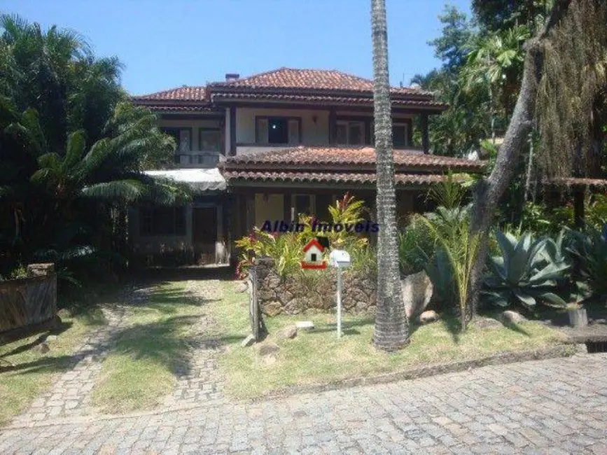 Foto 1 de Casa de Condomínio com 4 quartos à venda, 600m2 em Itaipu, Niteroi - RJ