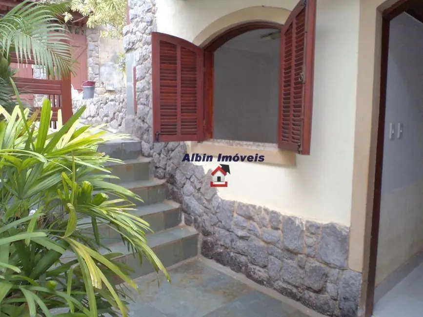 Casa com 5 quartos à venda, 450m2 em Engenho do Mato, Niteroi - RJ - imagem 9 Foto 9 de Casa com 5 quartos à venda, 450m2 em Engenho do Mato, Niteroi - RJ