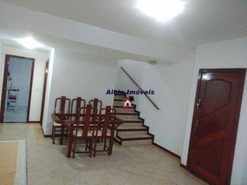 Foto 6 de Casa com 3 quartos à venda, 360m2 em Itaipu, Niteroi - RJ