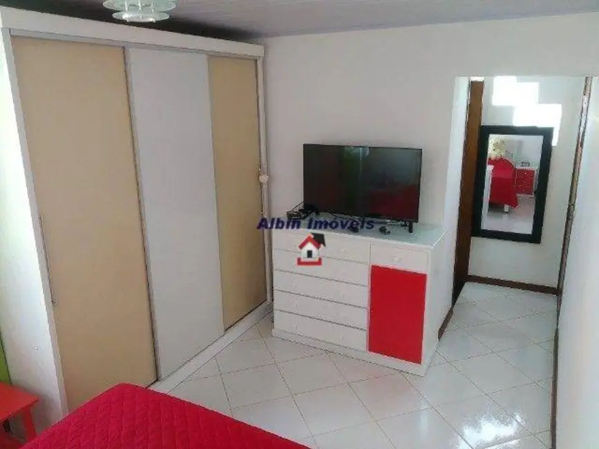 Foto 8 de Casa com 3 quartos à venda, 360m2 em Itaipu, Niteroi - RJ