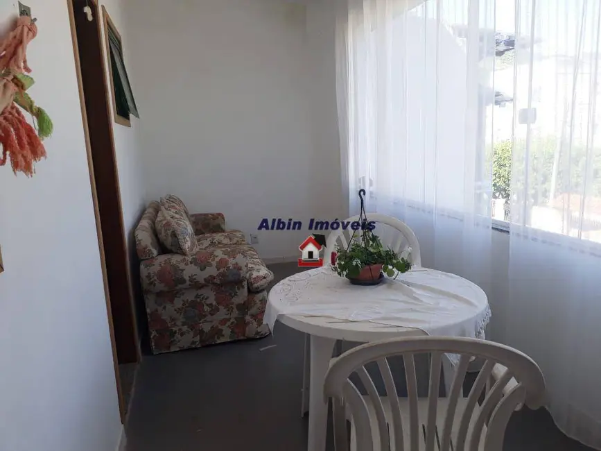 Foto 9 de Casa com 4 quartos à venda, 180m2 em Itaipu, Niteroi - RJ